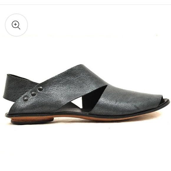 Cydwoq Shoes - Cydwoq “Kerberos” Vintage NWOT dark navy/black 39.5